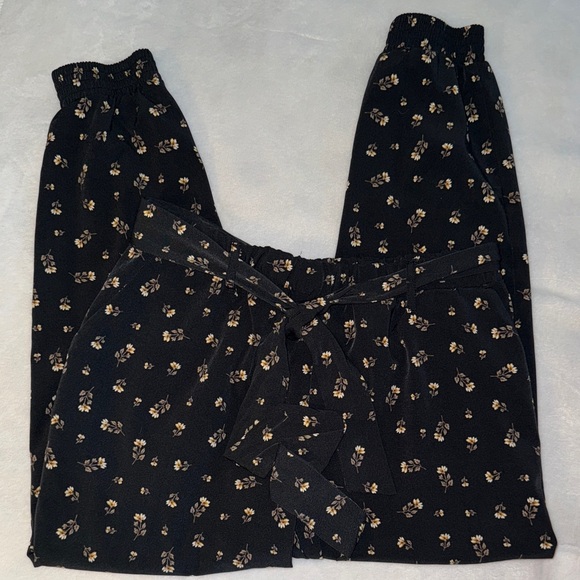 One by Chapter One Floral Black Women's Pants Size L - Picture 1 of 5